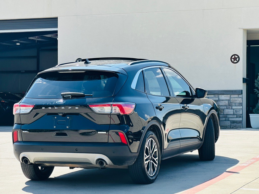 2020 Ford Escape Image 10