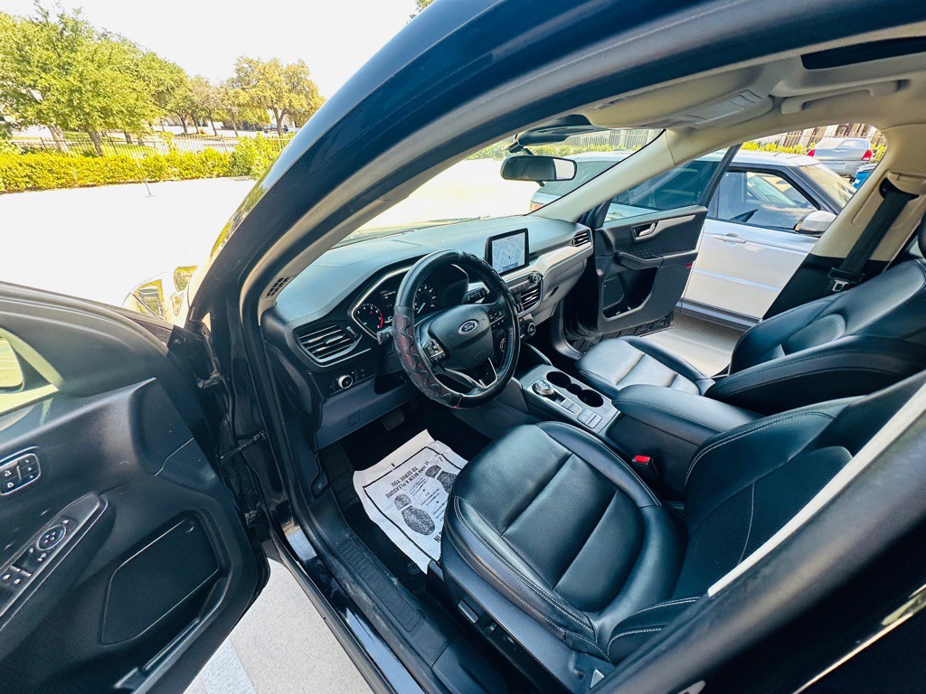 2020 Ford Escape Image 13