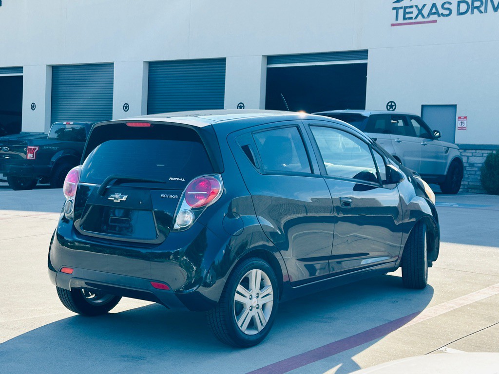 2013 Chevrolet Spark Image 11
