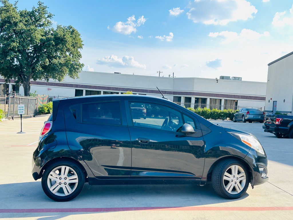 2013 Chevrolet Spark Image 12