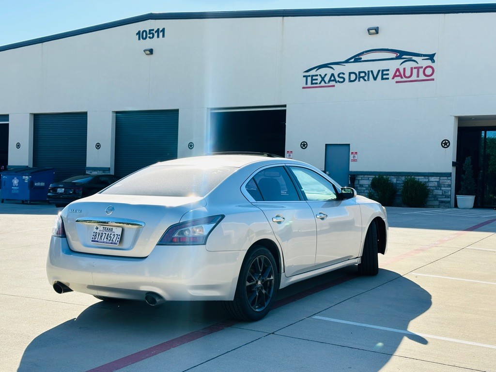 2014 Nissan Maxima Image 8