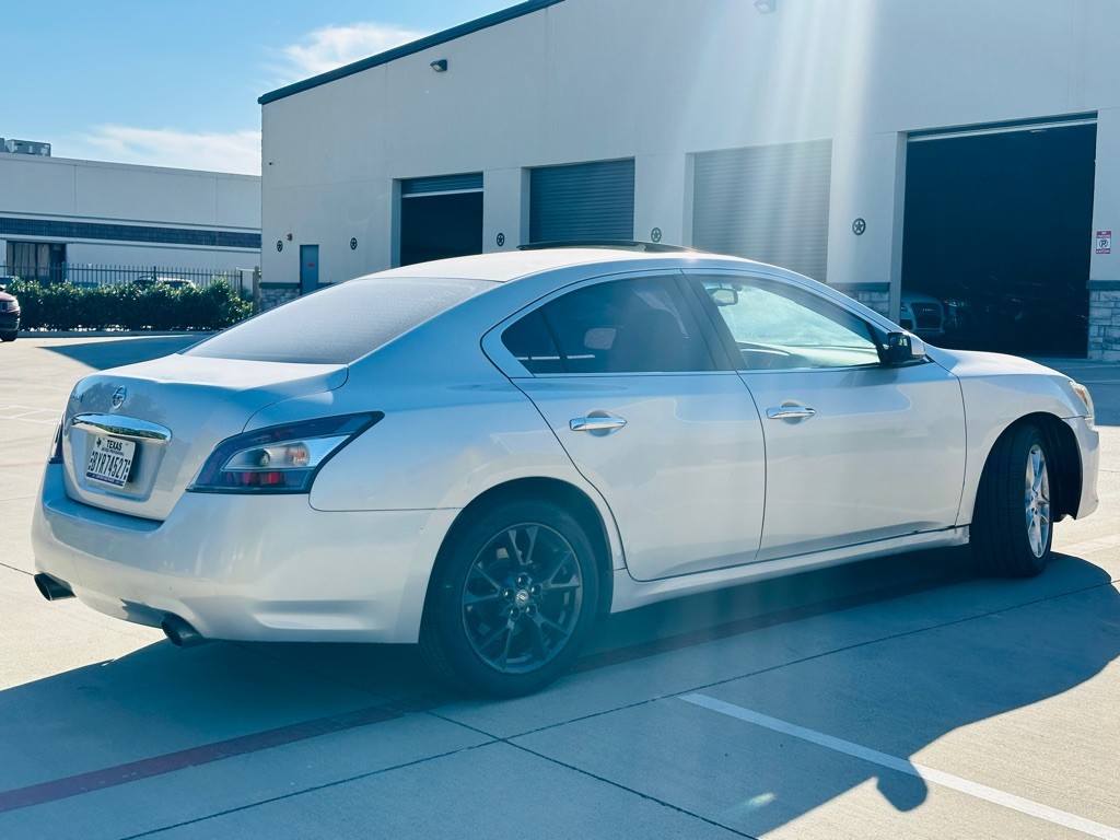 2014 Nissan Maxima Image 9