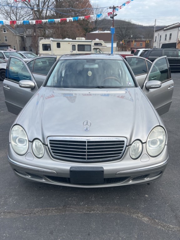 2006 Mercedes-Benz E-Class Image 1