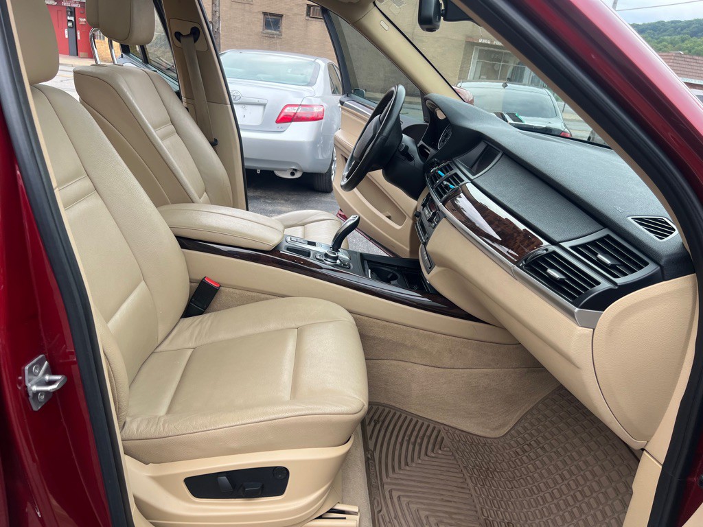 2011 BMW X5 Image 12