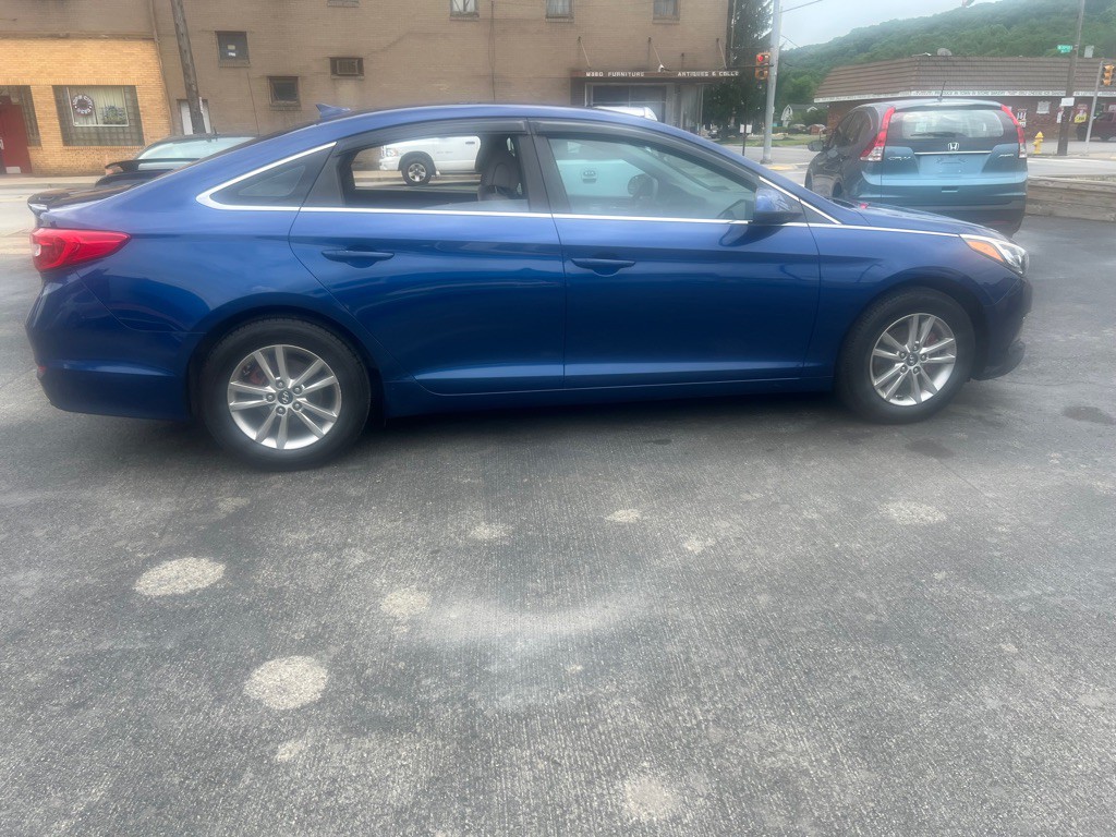 2016 Hyundai Sonata Image 2