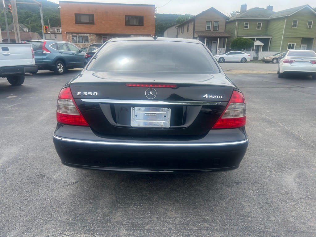 2008 Mercedes-Benz E-Class Image 3