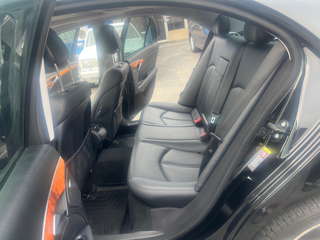 2008 Mercedes-Benz E-Class Image 10