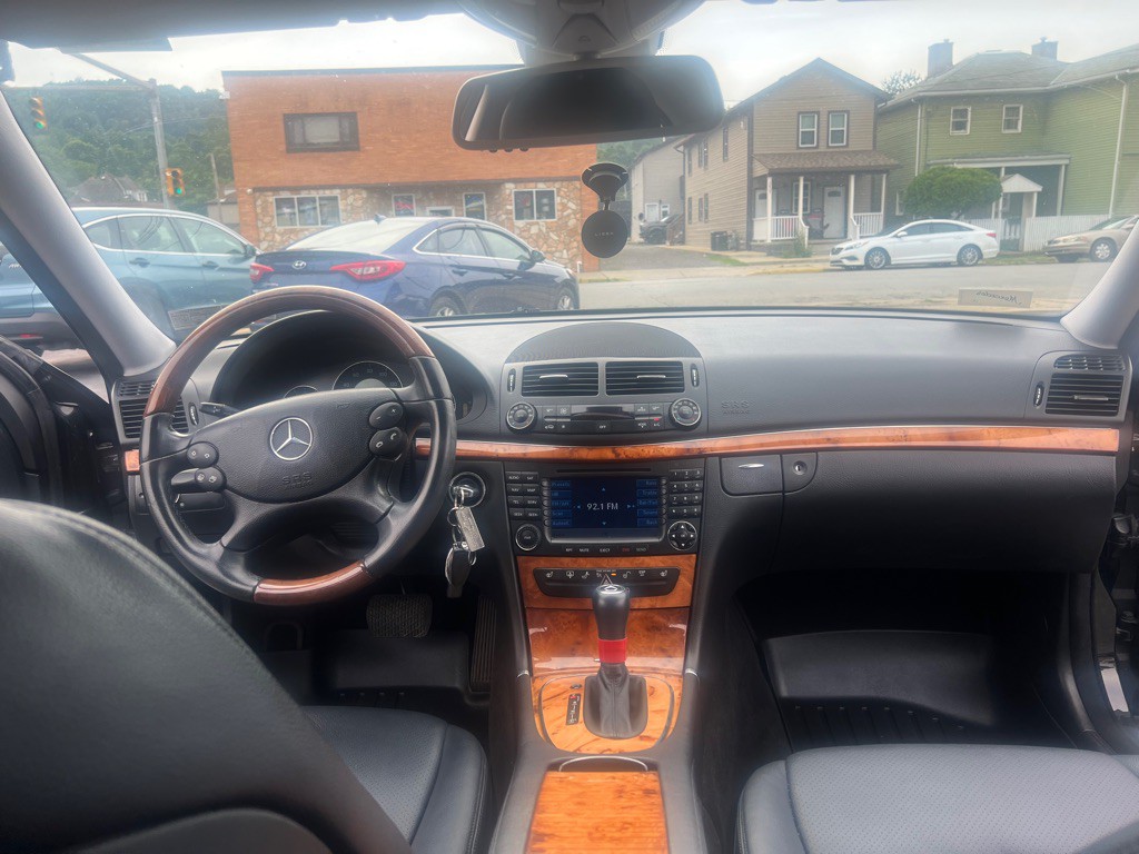 2008 Mercedes-Benz E-Class Image 13