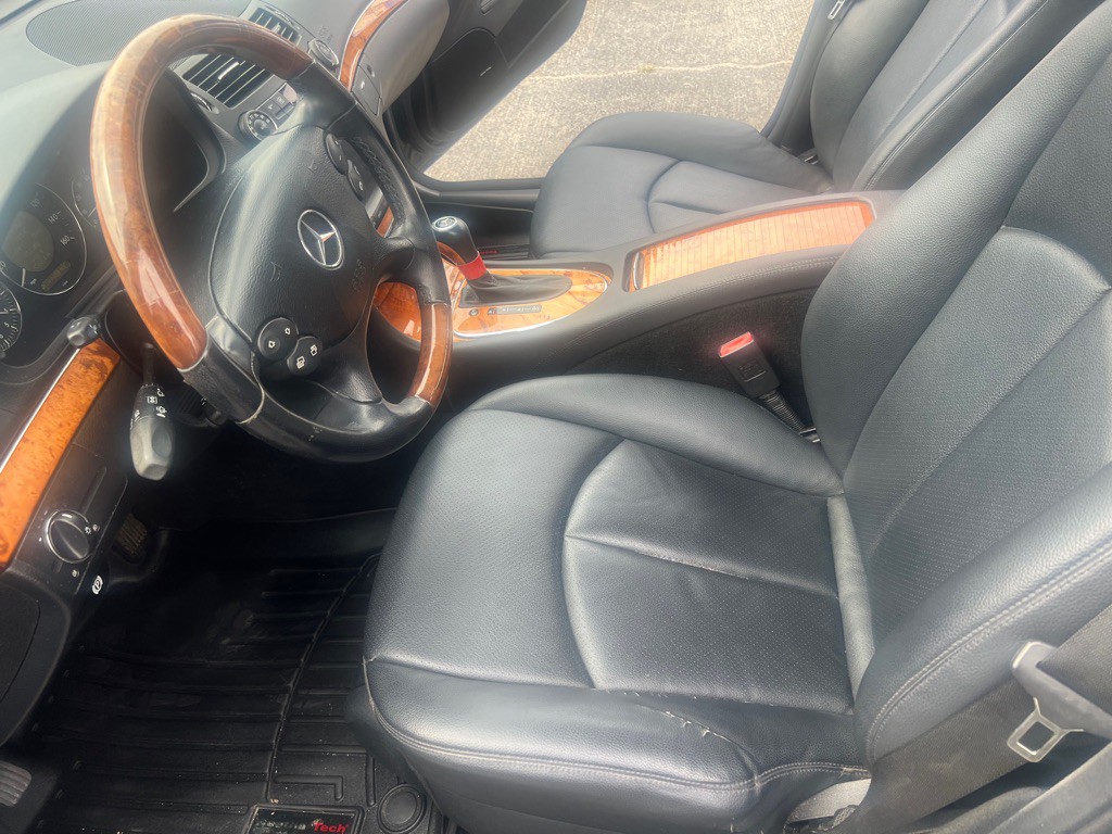 2008 Mercedes-Benz E-Class Image 17