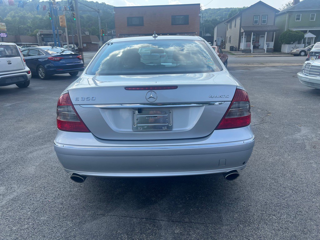 2008 Mercedes-Benz E-Class Image 3