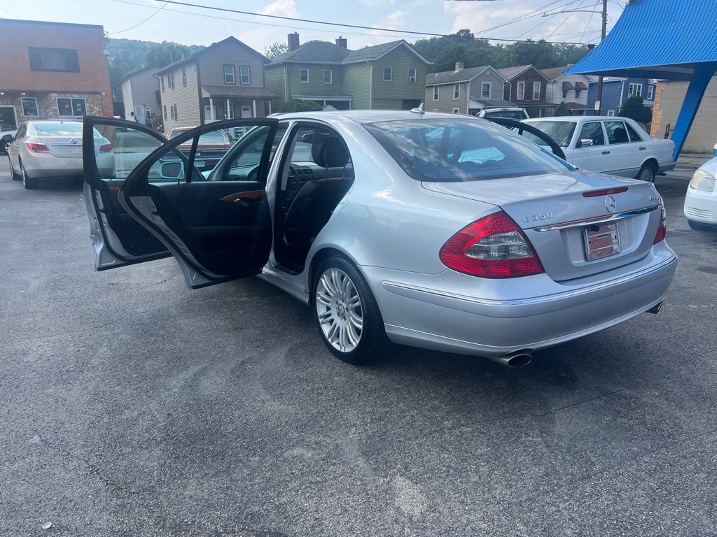 2008 Mercedes-Benz E-Class Image 5