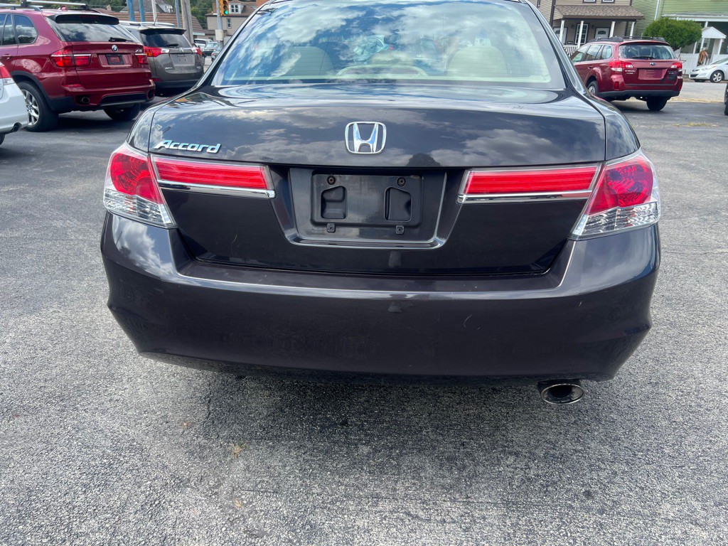 2011 Honda Accord Image 3