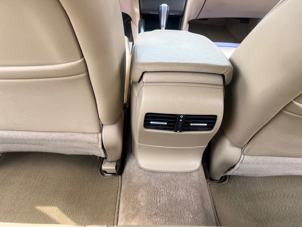 2011 Honda Accord Image 9
