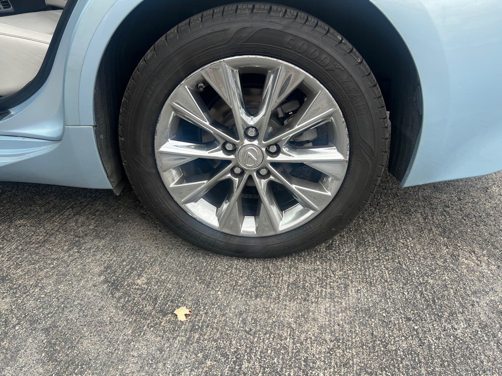 2014 Lexus ES Image 17