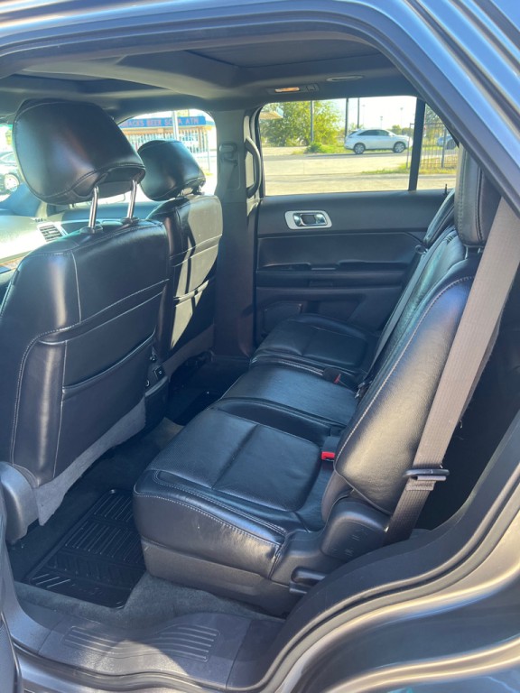 2011 Ford Explorer Image 14