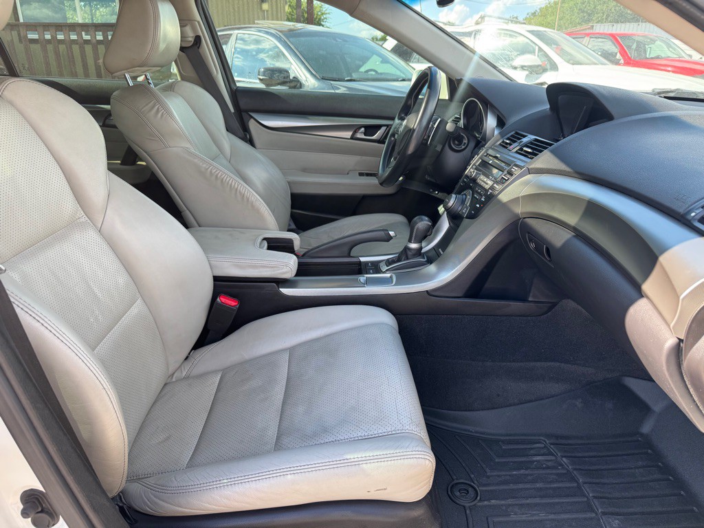 2011 Acura TL Image 10