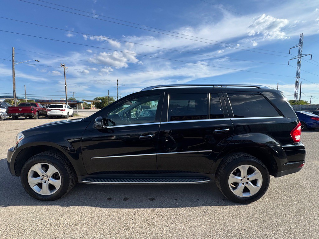 2011 Mercedes-Benz GL-Class Image 3