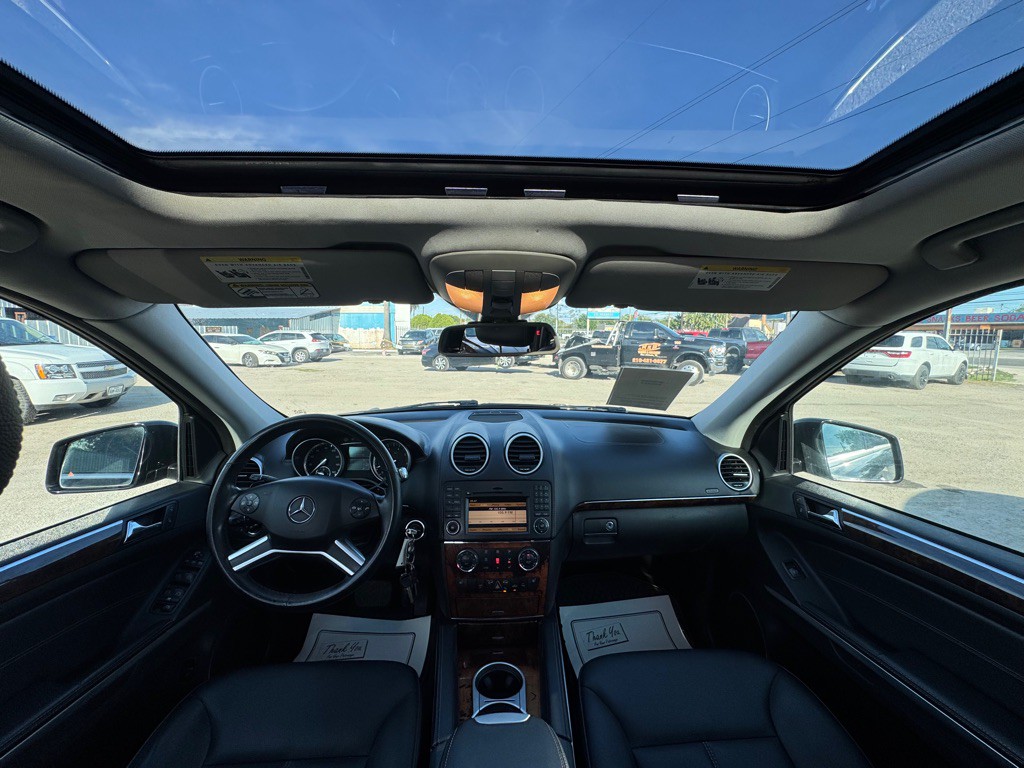 2011 Mercedes-Benz GL-Class Image 8