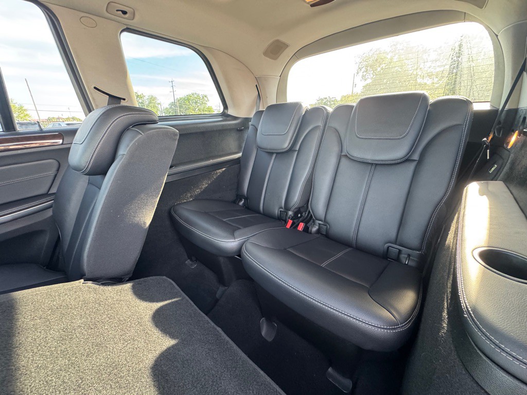 2011 Mercedes-Benz GL-Class Image 12