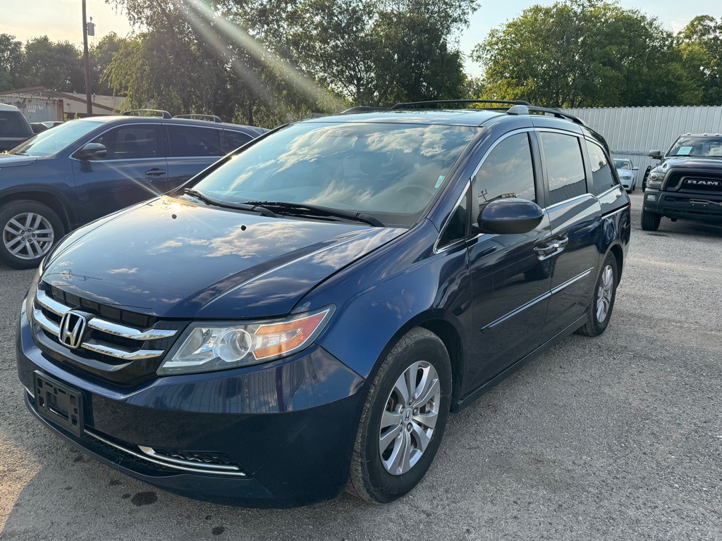 2015 Honda Odyssey Image 2