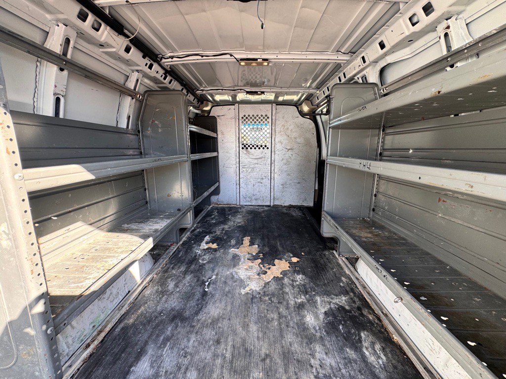 2019 Chevrolet Express Image 11