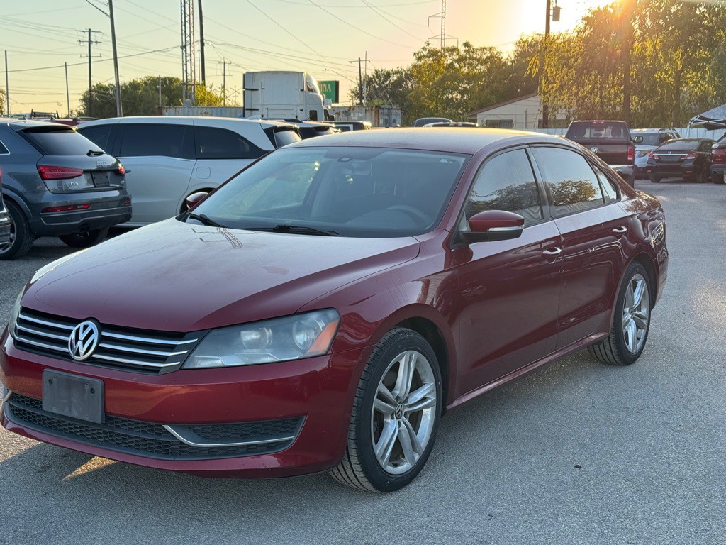 2015 Volkswagen Passat Image 2