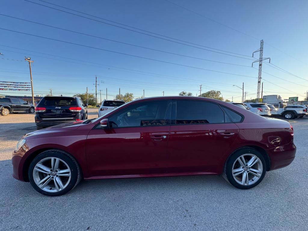 2015 Volkswagen Passat Image 6