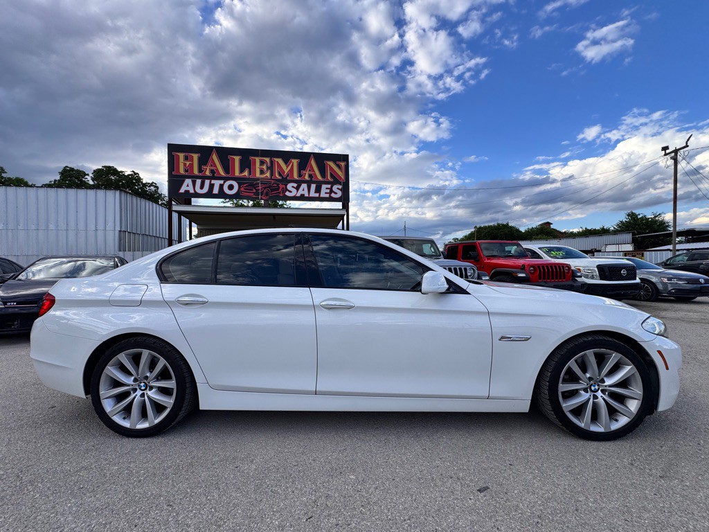 2011 BMW 5 Series Image 4