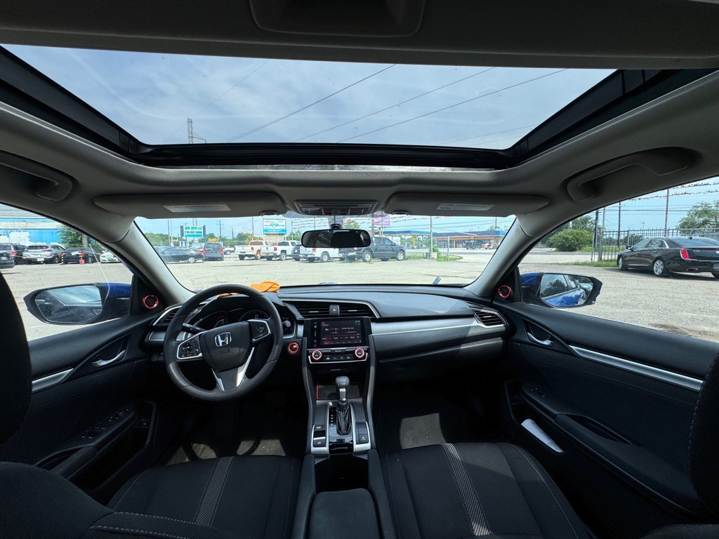 2018 Honda Civic Image 4