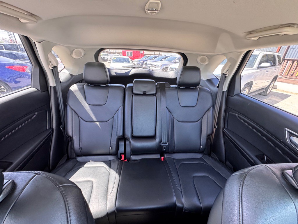 2015 Ford Edge Image 9