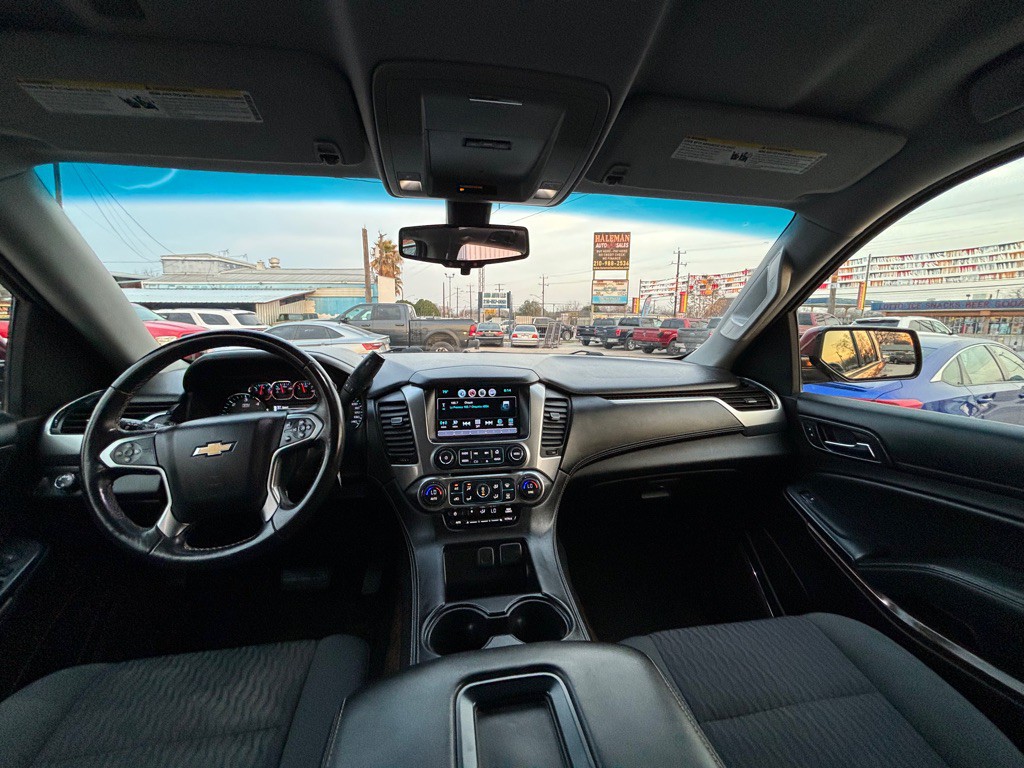 2016 Chevrolet Tahoe Image 6