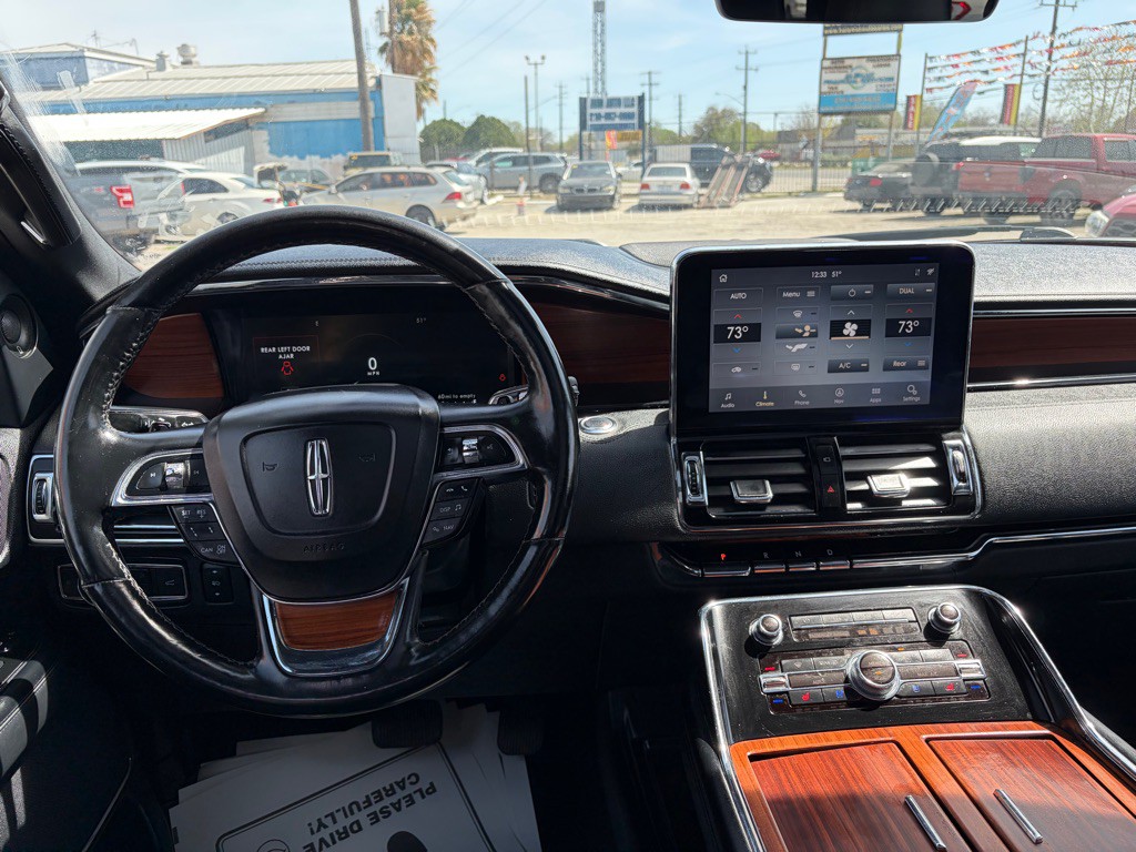 2020 Lincoln Navigator Image 8