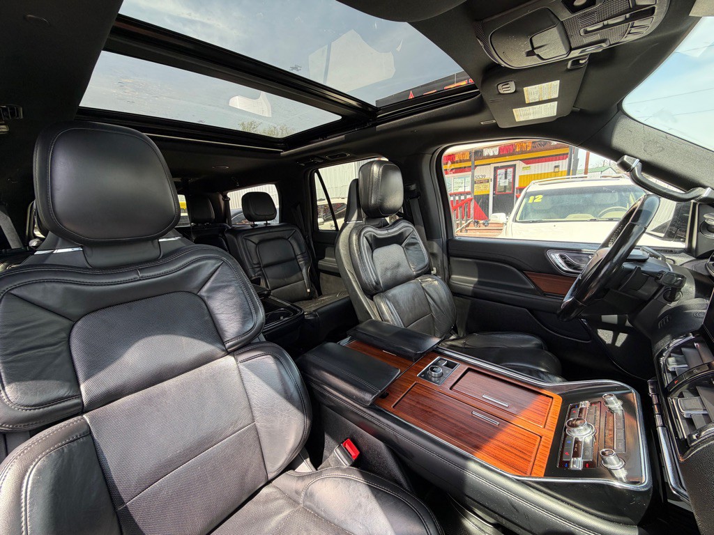 2020 Lincoln Navigator Image 14