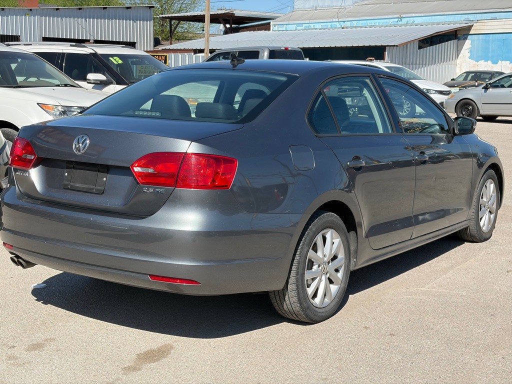 2012 Volkswagen Jetta Image 6