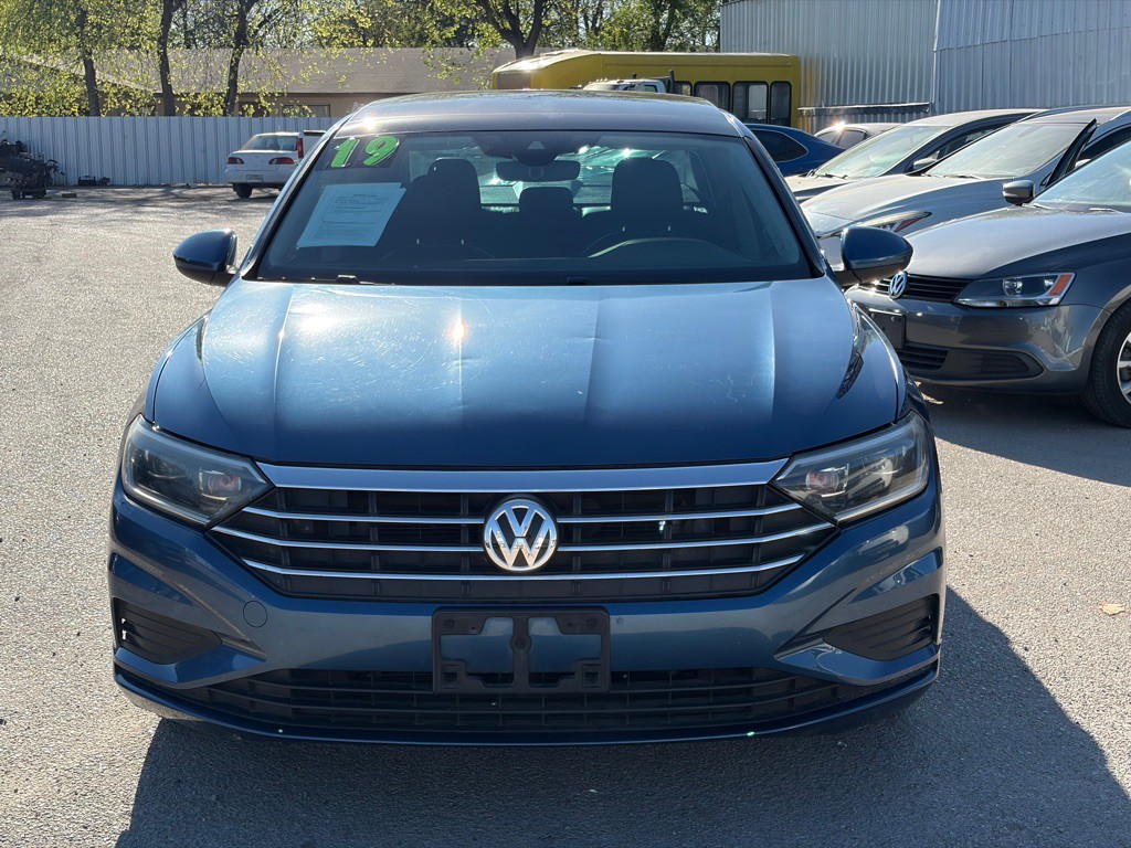 2019 Volkswagen Jetta Image 2