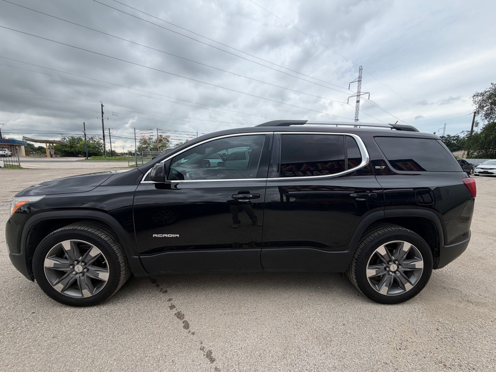 2017 GMC Acadia Image 3
