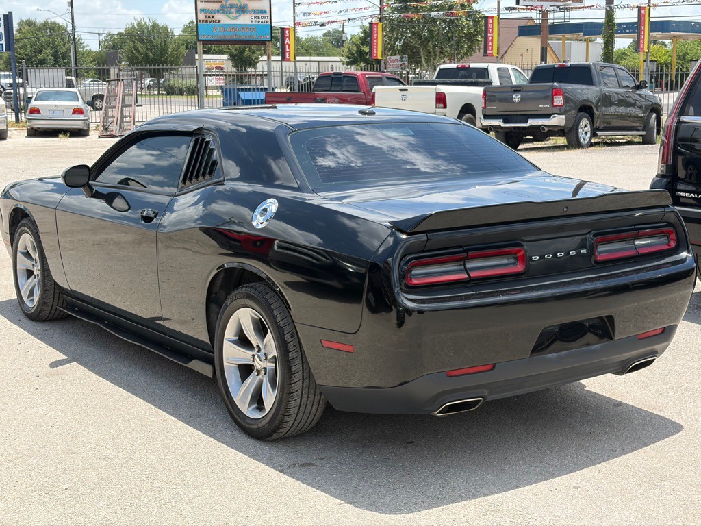 2020 Dodge Challenger Image 6
