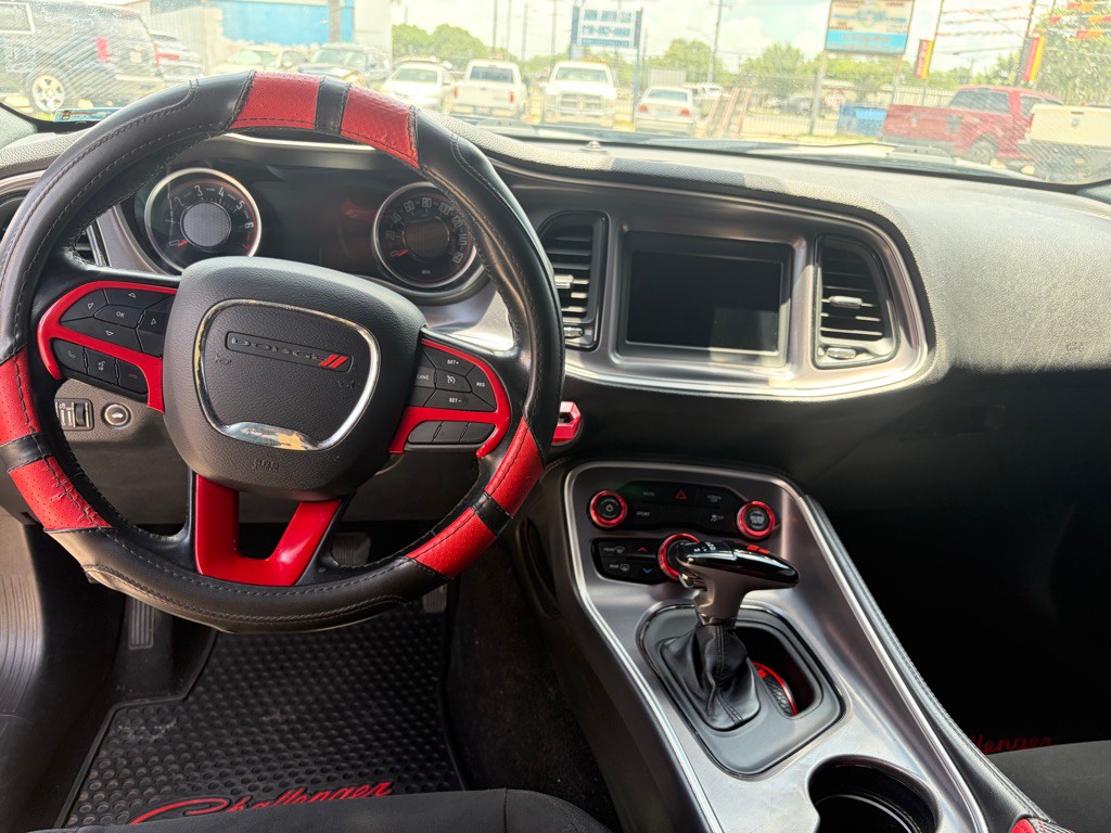 2020 Dodge Challenger Image 9