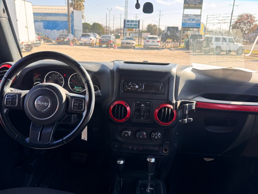 2017 Jeep Wrangler Unlimited Image 9