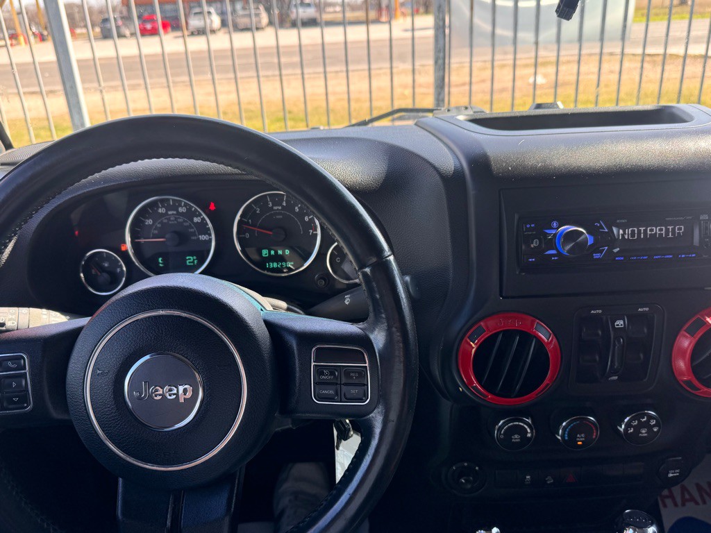 2017 Jeep Wrangler Unlimited Image 14