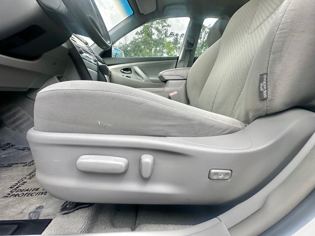 2009 Toyota Camry Image 23