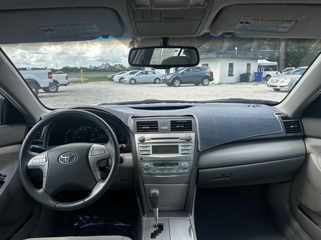 2009 Toyota Camry Image 30