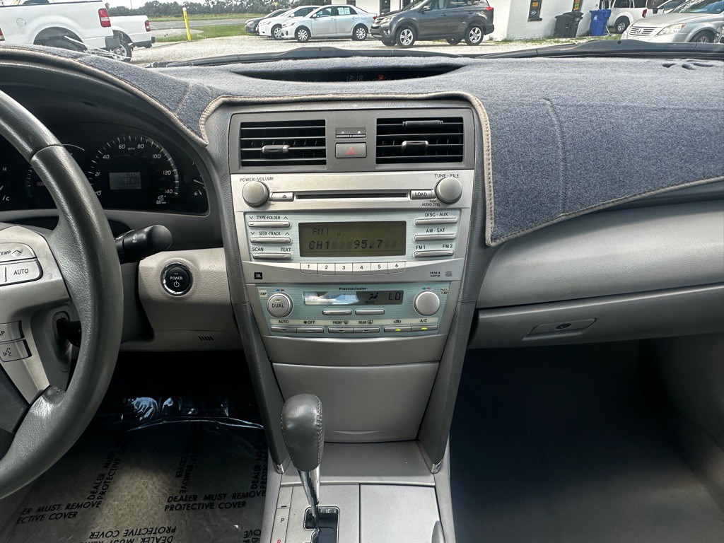 2009 Toyota Camry Image 36