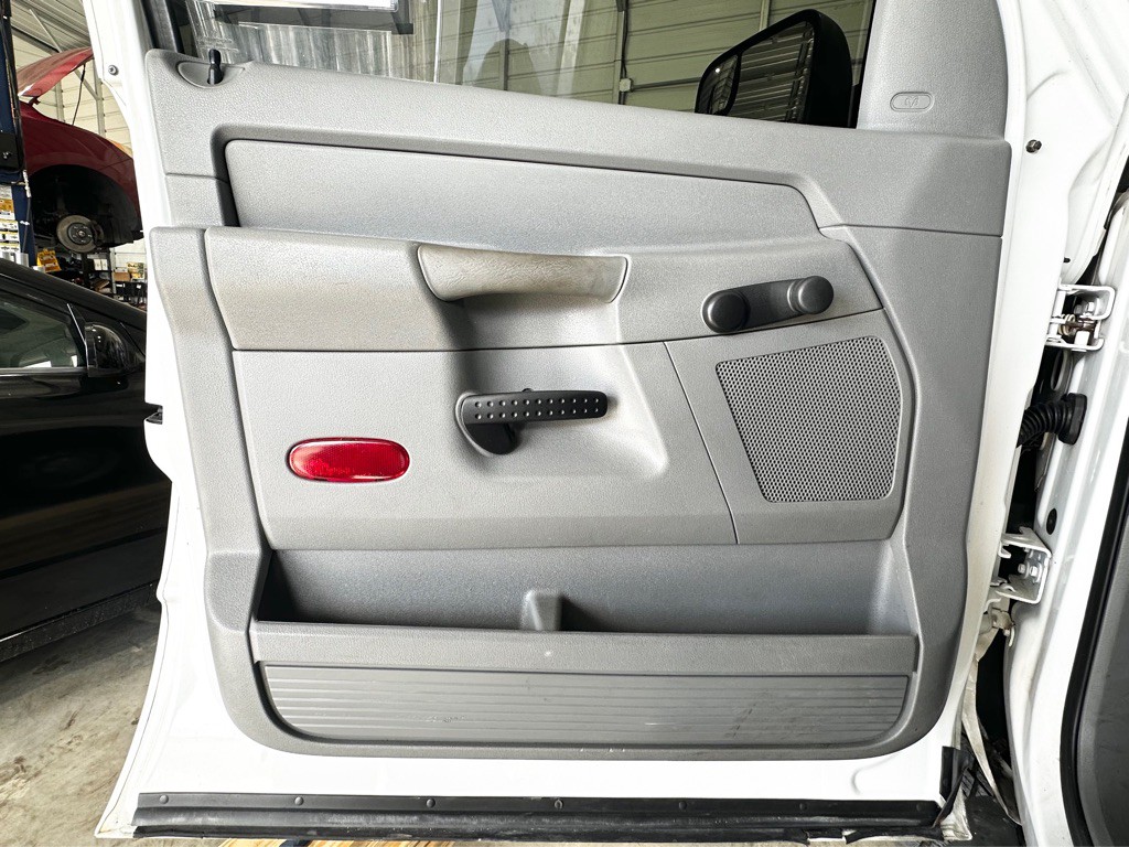 2009 Dodge Ram 2500 Image 20