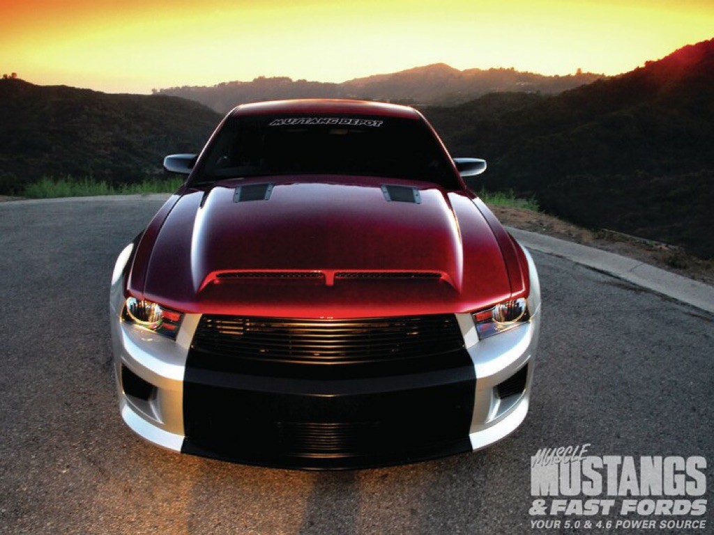 2010 Ford Mustang Image 4
