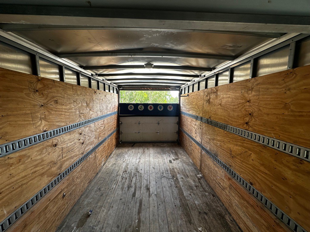 2013 Chevrolet Express Image 30