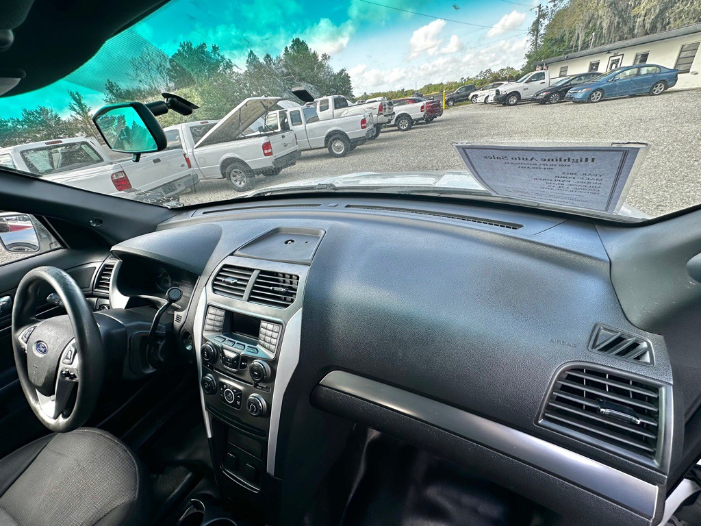 2015 Ford Explorer Image 26