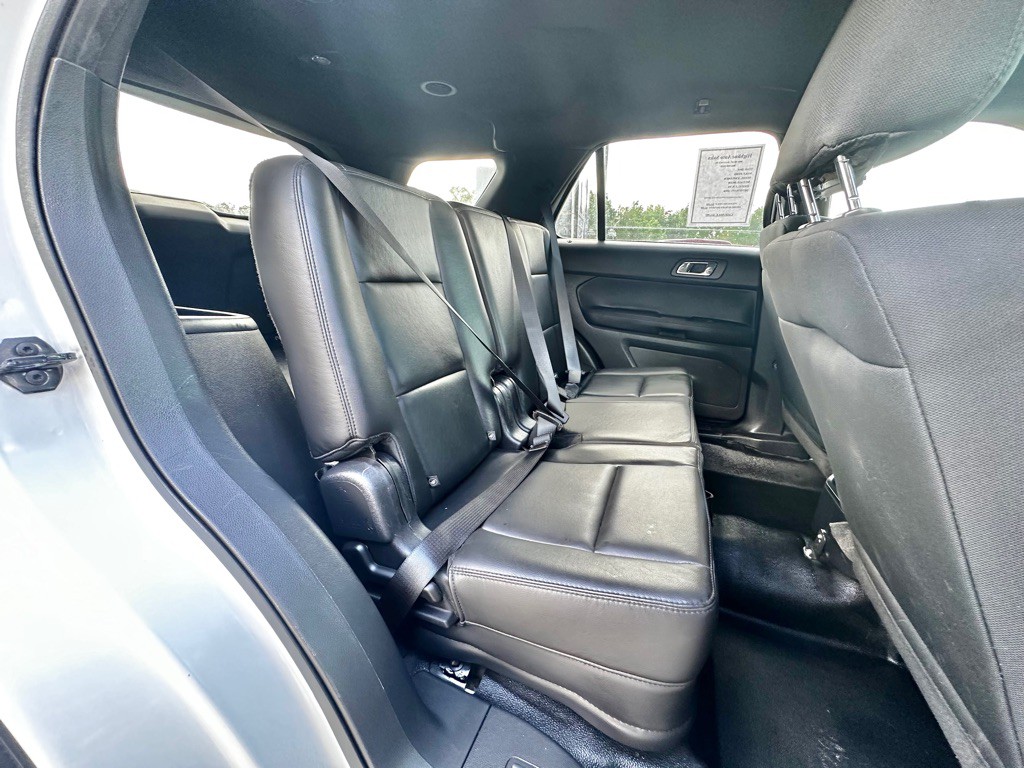 2015 Ford Explorer Image 29