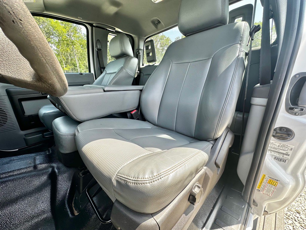 2015 Ford F-250 Image 32