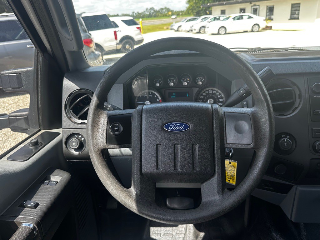 2015 Ford F-250 Image 38